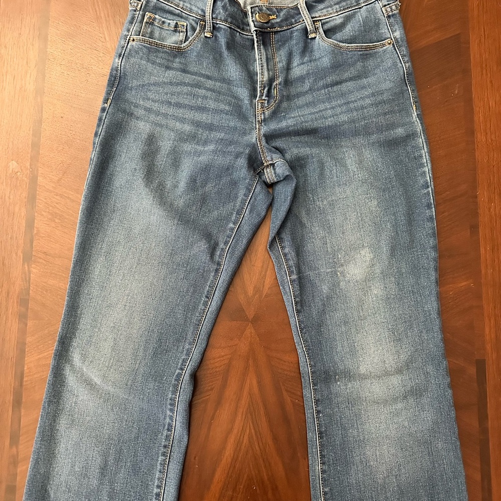 Old Navy Women's Kicker Boot-Cut Blue Jeans, Size 6 Long